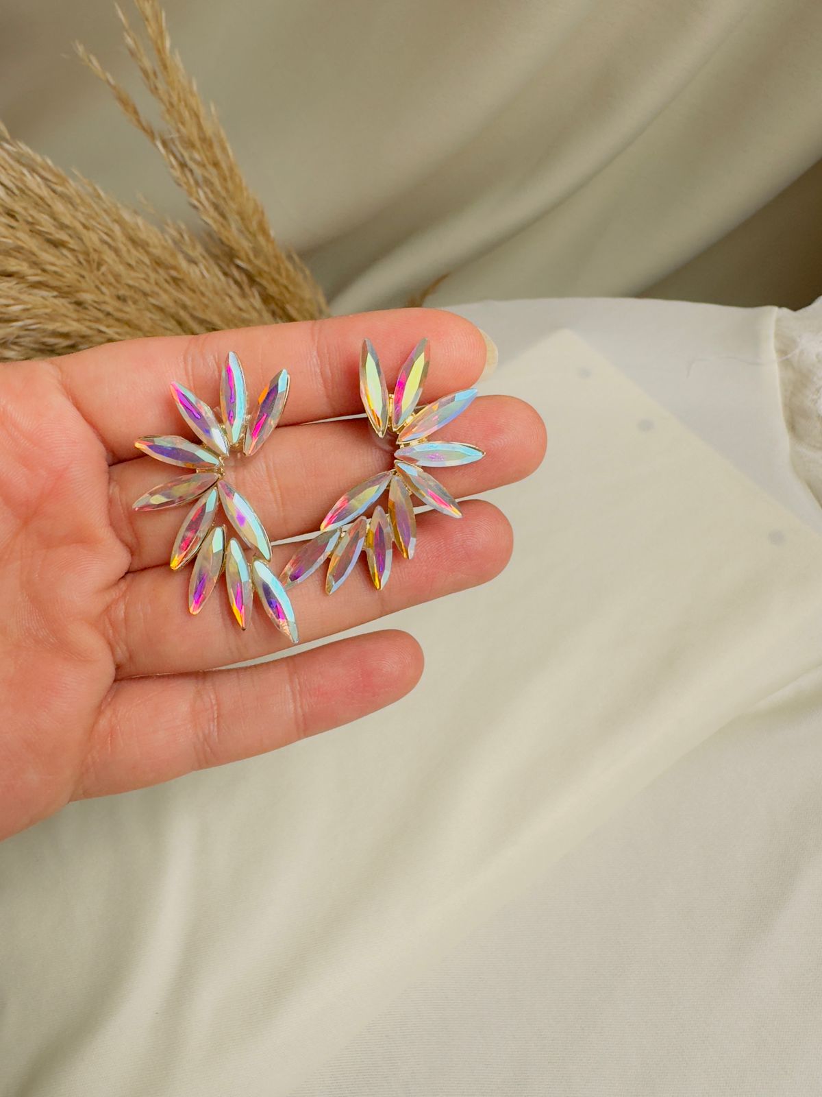 Colorful star-shaped earring