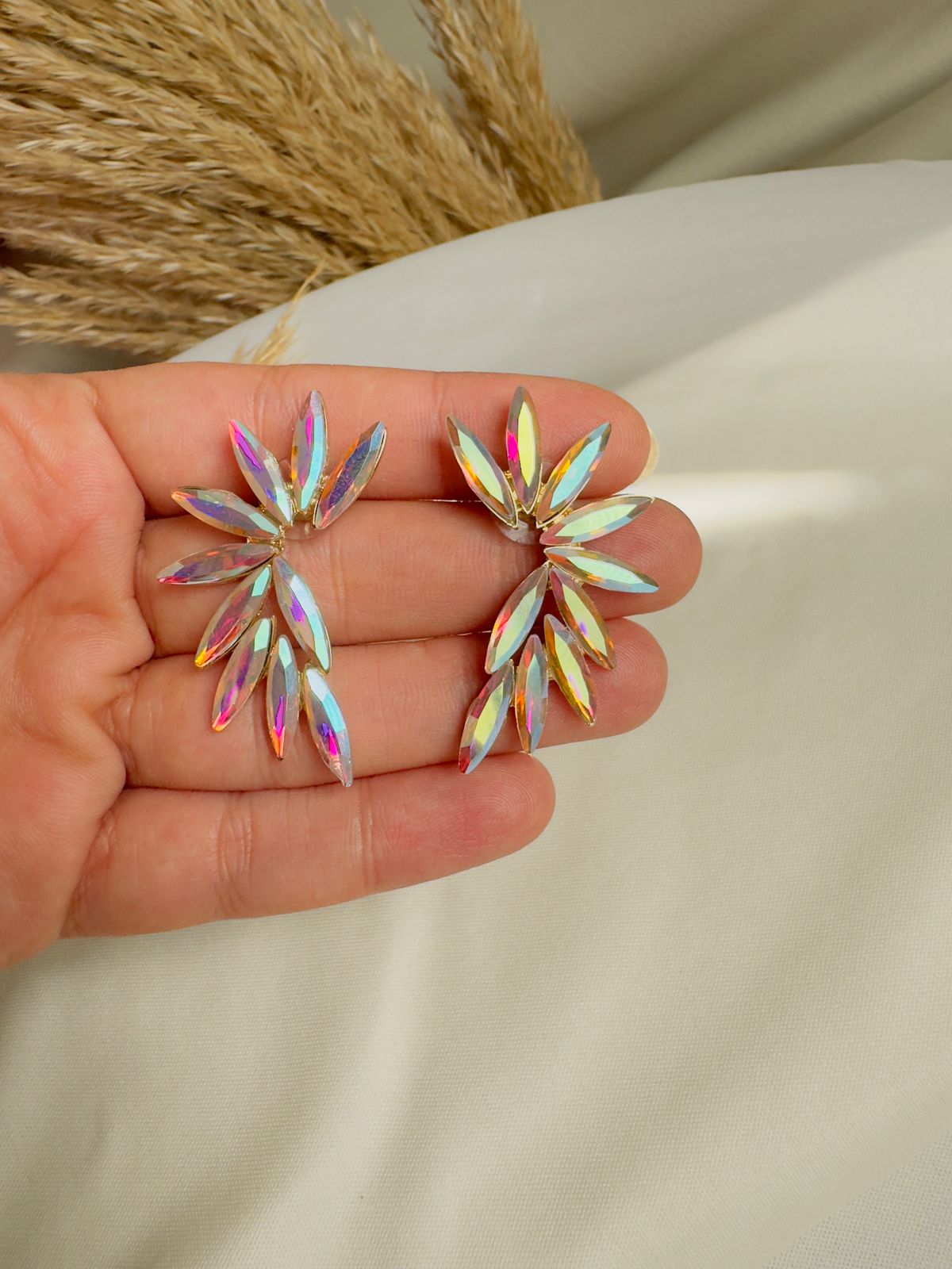 Colorful star-shaped earring