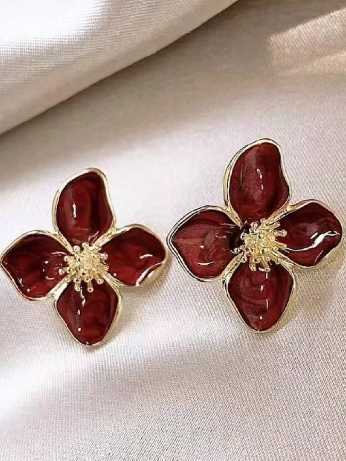 Flower-shaped earrings