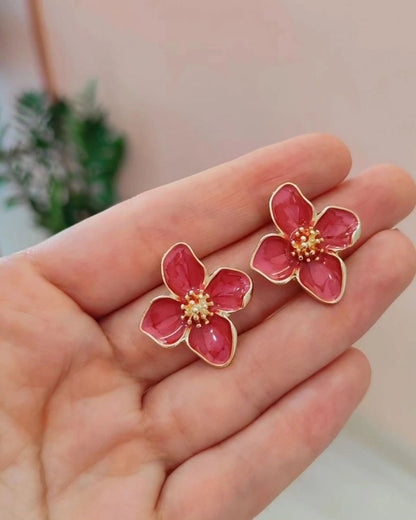 Flower-shaped earrings