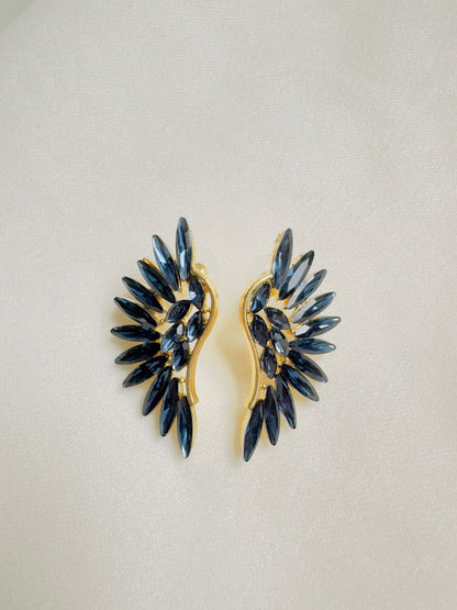 Wing-shaped earrings