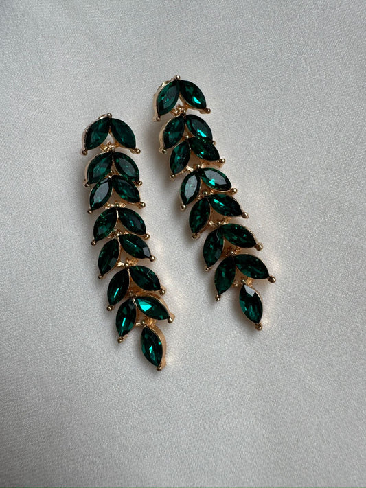 Emerald color earring